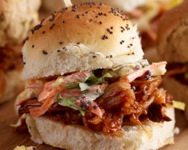 bbq-pulled-pork-sliders