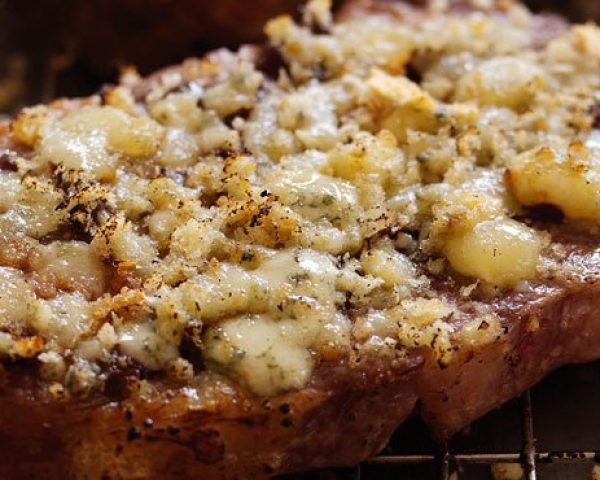 cheesy-topped-steaks