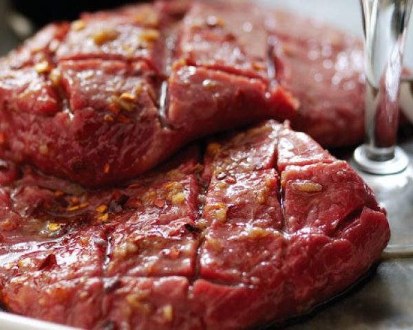 flat-Iron-steaks-with-olive-tapenade